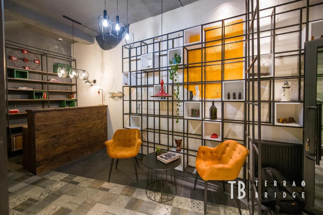 Terra Bridge Hotel Тбилиси Екстериор снимка