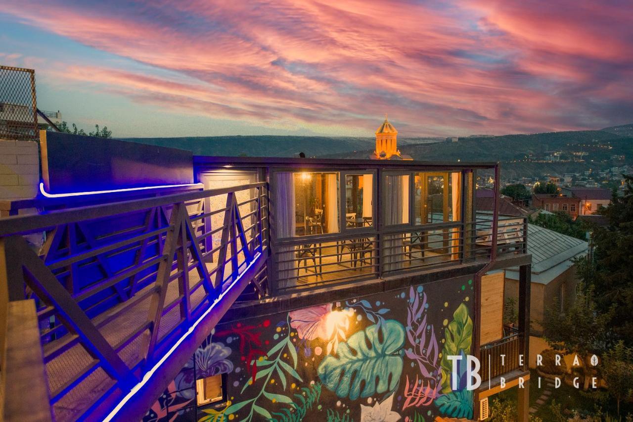 Terra Bridge Hotel Тбилиси Екстериор снимка