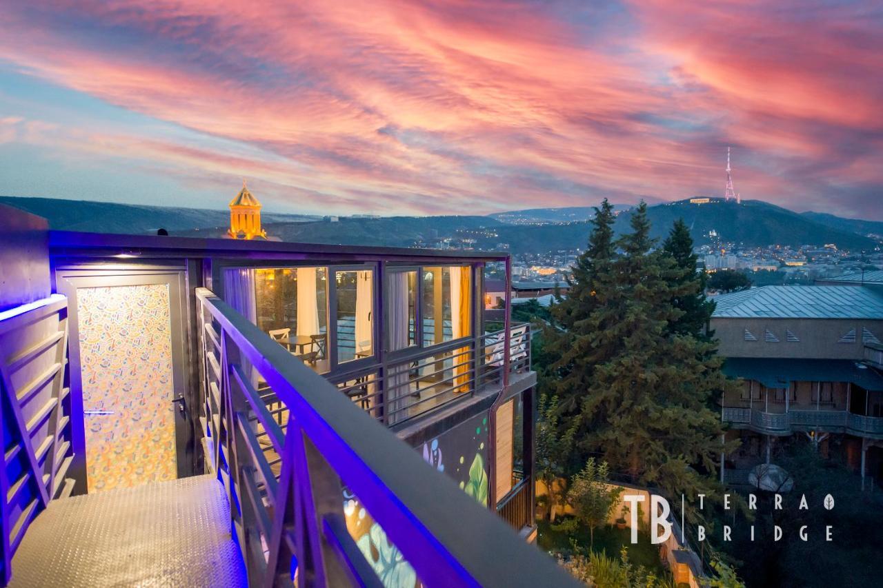 Terra Bridge Hotel Тбилиси Екстериор снимка